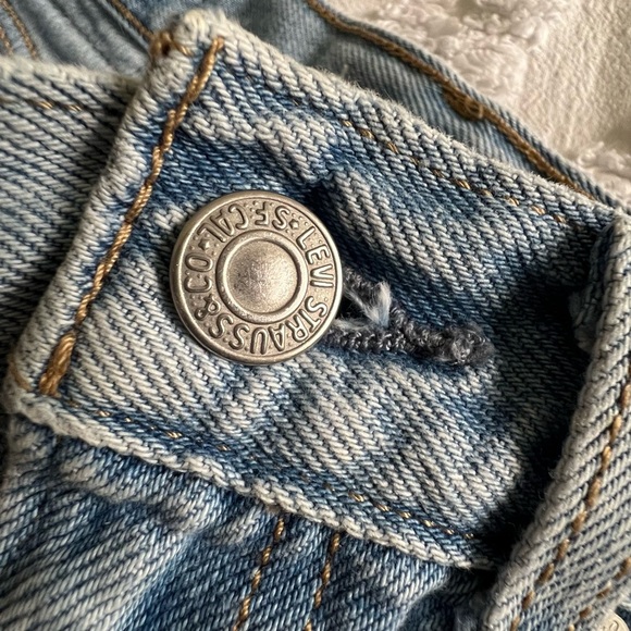 Levis Premium High Loose Light Wash Blue Wide Leg Jeans Size 27 - Picture 7 of 11